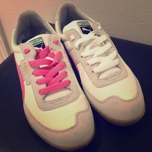 Casual PUMA Sneakers